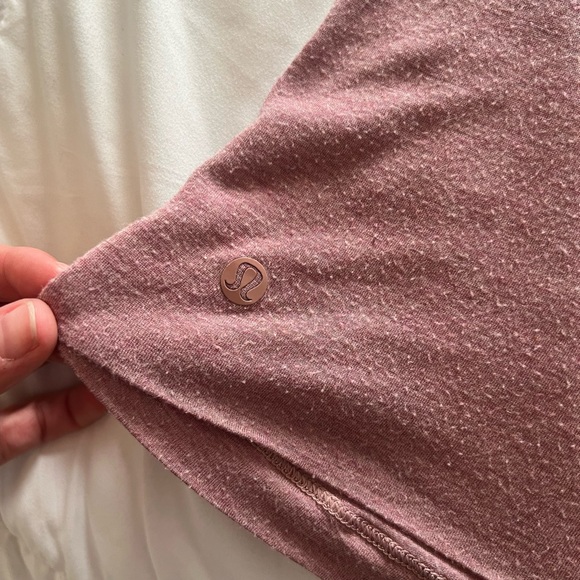 Women’s Lululemon Tank - Picture 4 of 4